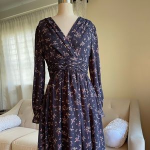GAL MEETS GLAM- purple  floral v neck long sleeved chiffon full skirt dress - 4